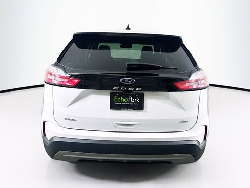 Used 2024 Ford Edge SEL image 7