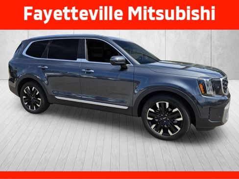 Used 2023 Kia Telluride SX FWD image 1