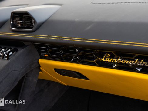Used 2023 Lamborghini Huracan Tecnica image 30