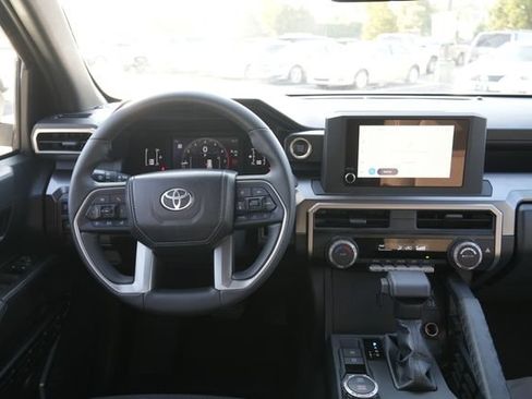 Used 2026 Toyota 4Runner SR5 RWD image 18