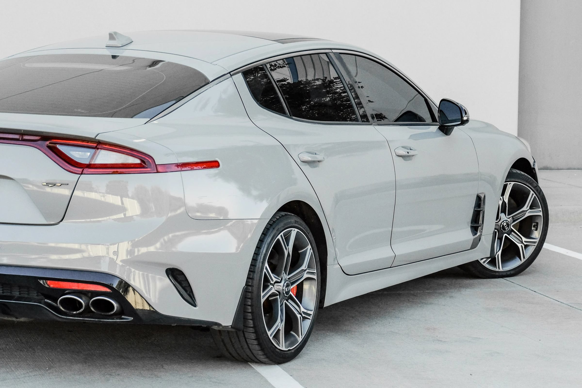 Used 2019 Kia Stinger GT2 RWD image 14