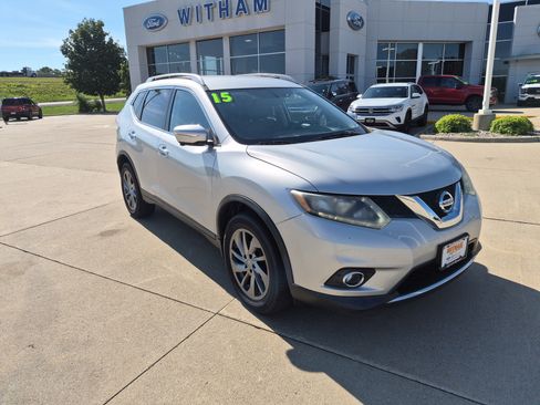 Used 2015 Nissan Rogue SL AWD/4WD image 2