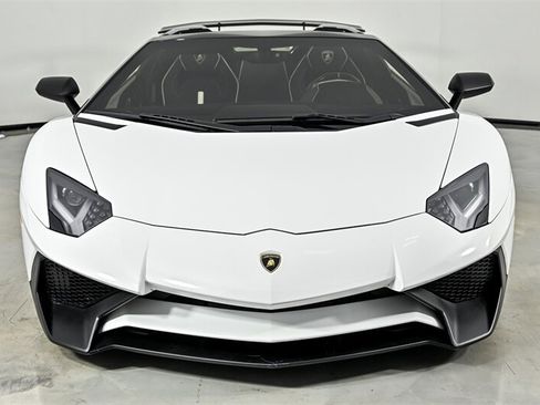 Used 2017 Lamborghini Aventador LP 750-4 Superveloce AWD/4WD image 4