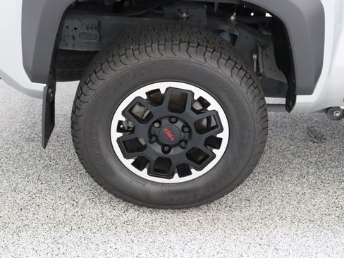 Certified 2024 Toyota Tacoma TRD Off-Road AWD/4WD image 6