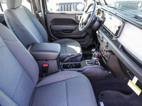 New 2026 Jeep Gladiator Sport image 17