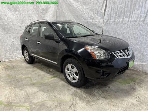 Used 2014 Nissan Rogue S w/ Convenience Package image 2