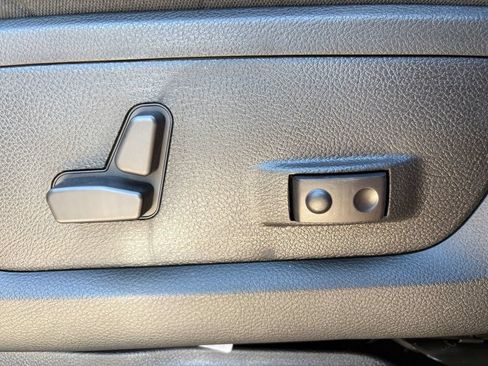 New 2026 RAM 2500 Big Horn AWD/4WD image 14
