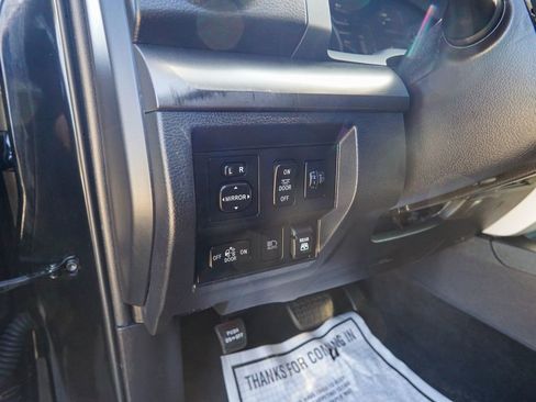 Used 2020 Toyota Tundra SR5 w/ SR5 Upgrade Package image 17