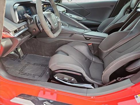 Used 2020 Chevrolet Corvette Stingray Coupe w/ Z51 Performance Package image 15