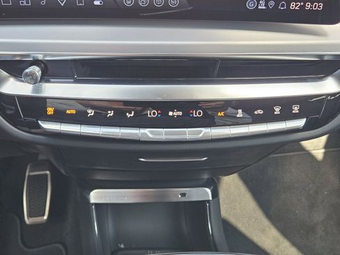 New 2026 Cadillac Lyriq V w/ Exterior Carbon Fiber Package AWD/4WD image 14