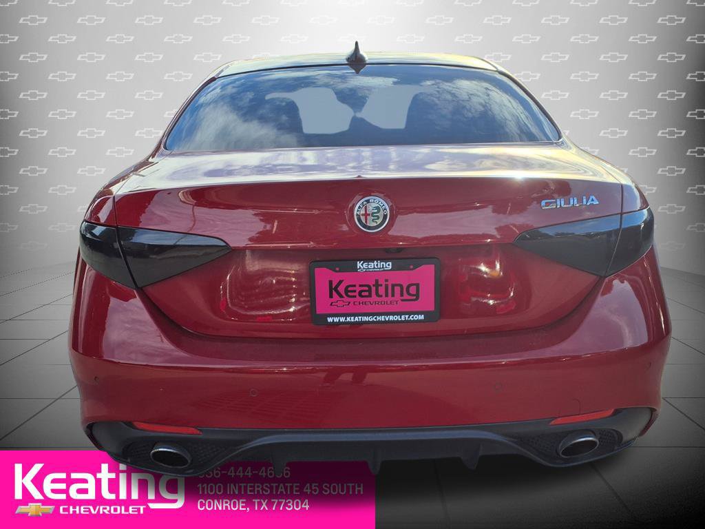 Used 2019 Alfa Romeo Giulia Ti Sport w/ Quick Order Package 22U Sport RWD image 8