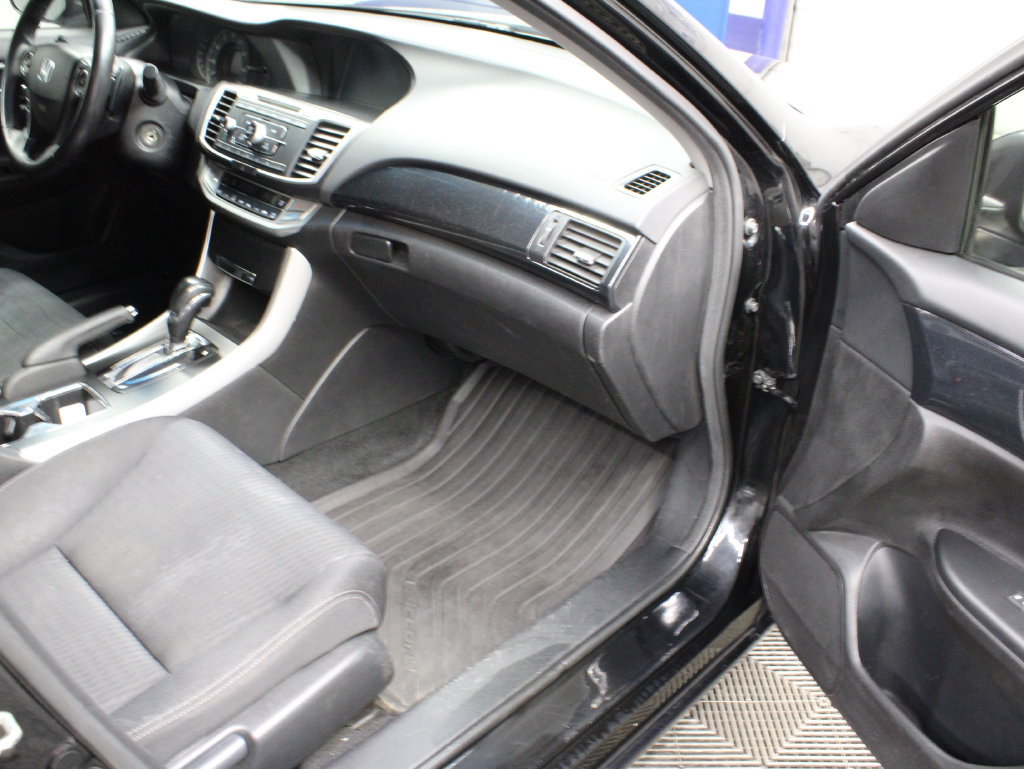 Used 2013 Honda Accord Sport image 25