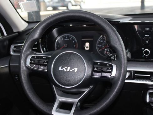 Used 2022 Kia K5 LXS FWD image 25