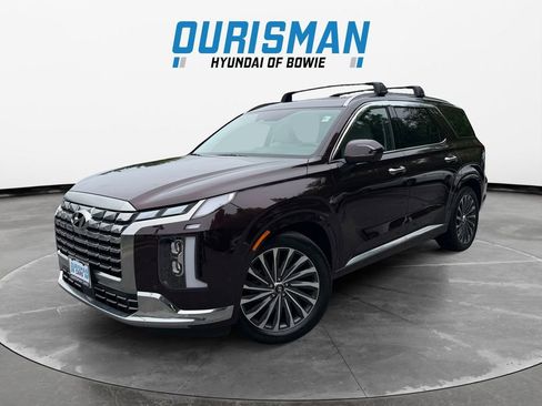 Used 2024 Hyundai Palisade Calligraphy AWD/4WD image 2