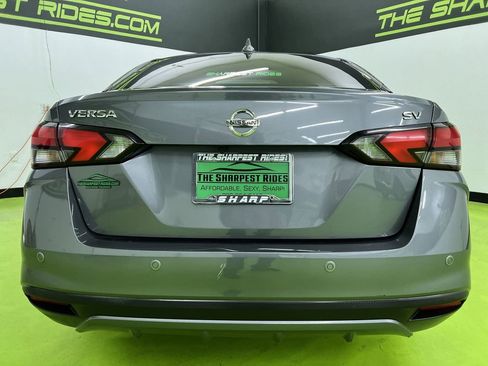 Used 2021 Nissan Versa SV FWD image 8