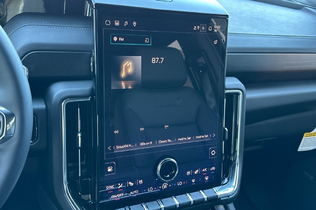 New 2027 GMC Yukon Denali w/ Advanced Technology Package AWD/4WD image 23
