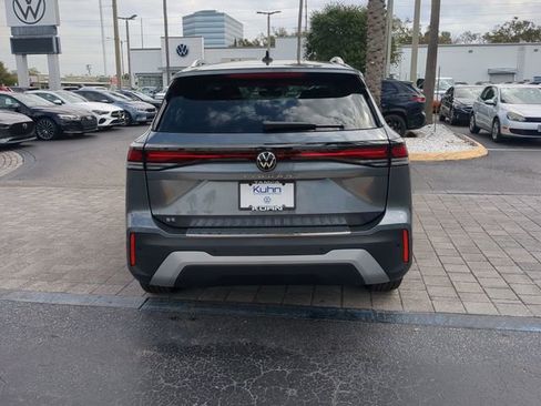 New 2026 Volkswagen Tiguan SE image 5