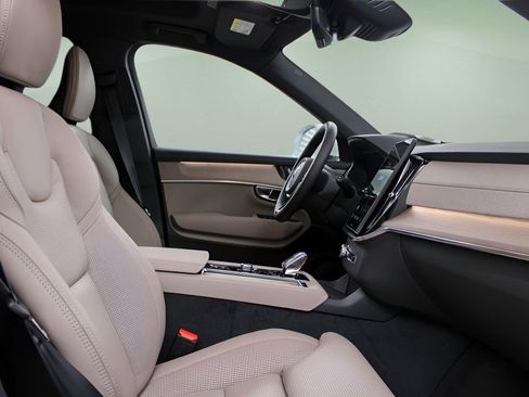 New 2026 Volvo XC90 B6 Ultra w/ Protection Package Premier AWD/4WD image 35