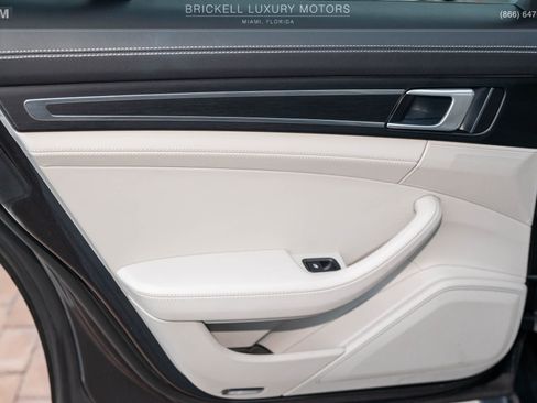 Used 2022 Porsche Panamera GTS image 16