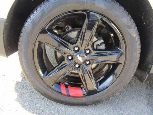 Used 2018 Chevrolet Equinox LT FWD image 42
