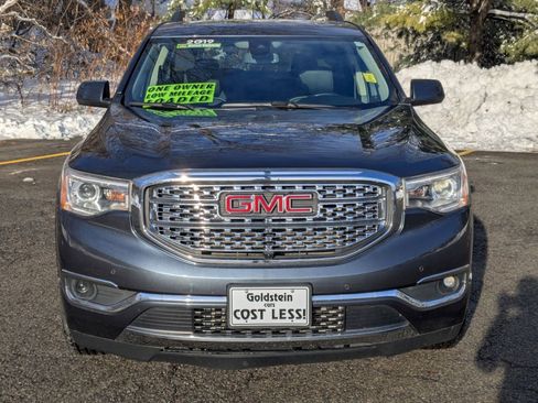 Used 2019 GMC Acadia Denali w/ Technology Package image 2