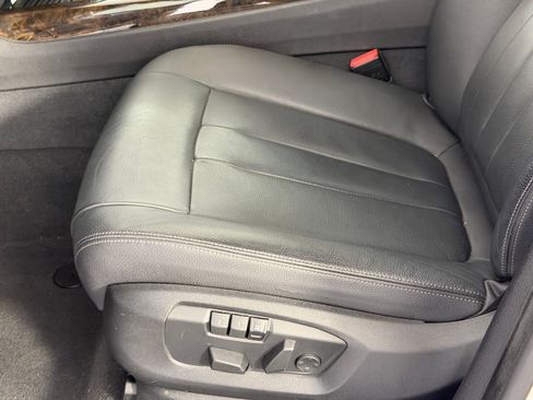 Used 2018 BMW X5 xDrive35i w/ M Sport Package AWD/4WD image 13
