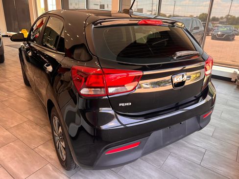 Used 2023 Kia Rio S w/ Technology Package FWD image 9