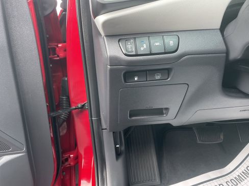 Used 2020 Hyundai Ioniq SEL image 19