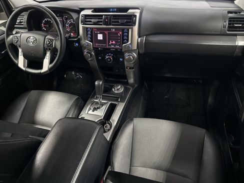 Used 2022 Toyota 4Runner SR5 Premium w/ Moonroof Package AWD/4WD image 11