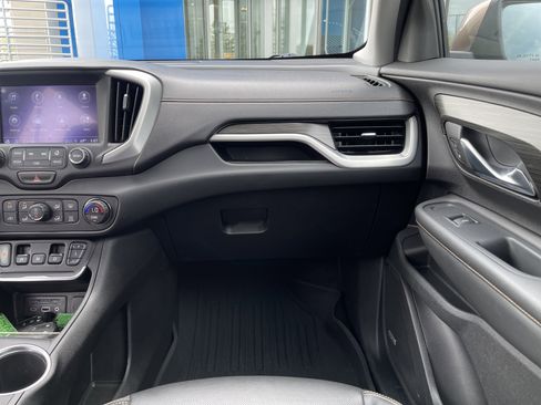 Used 2018 GMC Terrain SLT w/ Preferred Package image 34