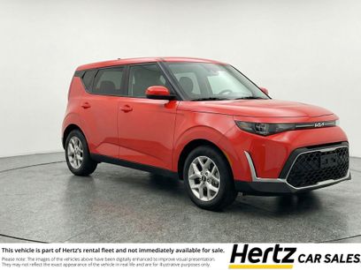 Used 2025 Kia Soul LX w/ LX Technology Package
