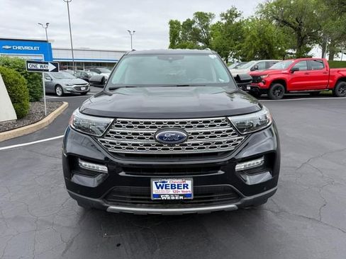 Used 2024 Ford Explorer Limited w/ Equipment Group 301A AWD/4WD image 9