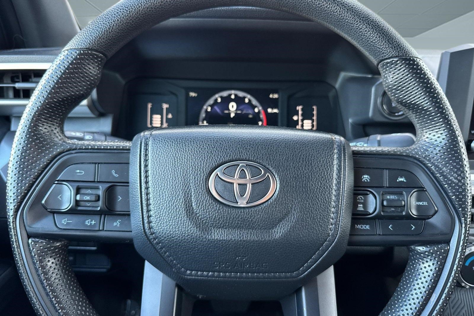 Used 2024 Toyota Tacoma SR5 AWD/4WD image 11