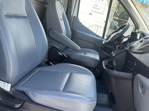 Used 2019 Ford Transit 150 148 Low Roof RWD image 32