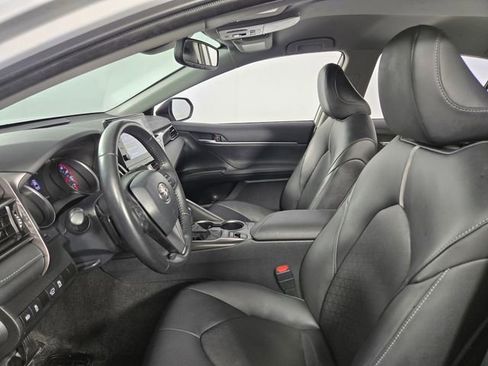 Used 2023 Toyota Camry XSE image 14
