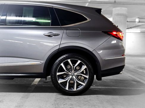 Used 2024 Acura MDX SH-AWD w/ Technology Package image 14