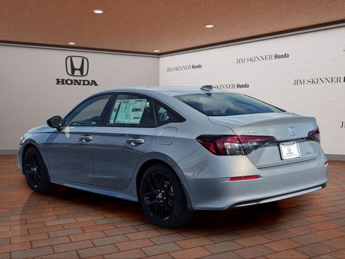 Used 2025 Honda Civic Sport image 13