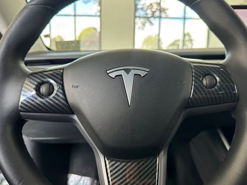 Used 2020 Tesla Model 3 Standard Range Plus RWD image 11