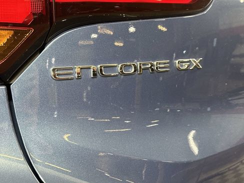 Used 2024 Buick Encore GX Preferred w/ Comfort Package FWD image 33
