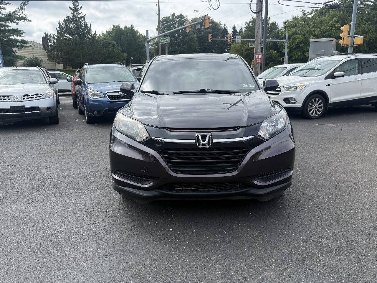Used 2017 Honda HR-V LX image 3