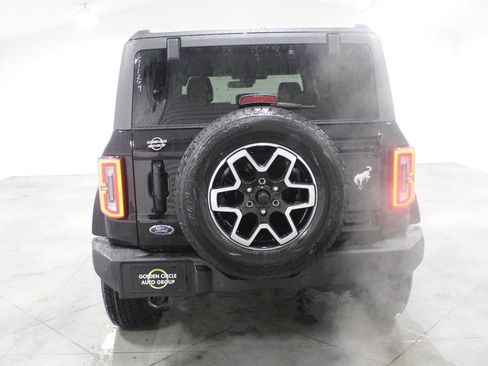 New 2025 Ford Bronco Outer Banks image 7