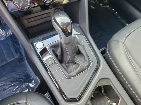 Certified 2023 Volkswagen Taos SE w/ Panoramic Sunroof Package FWD image 27