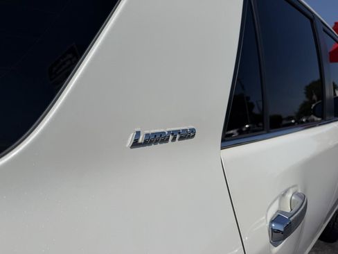Used 2016 Toyota 4Runner Limited AWD/4WD image 32
