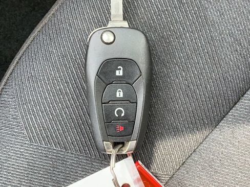 Used 2024 Chevrolet Trax LS w/ LS Convenience Package FWD image 28