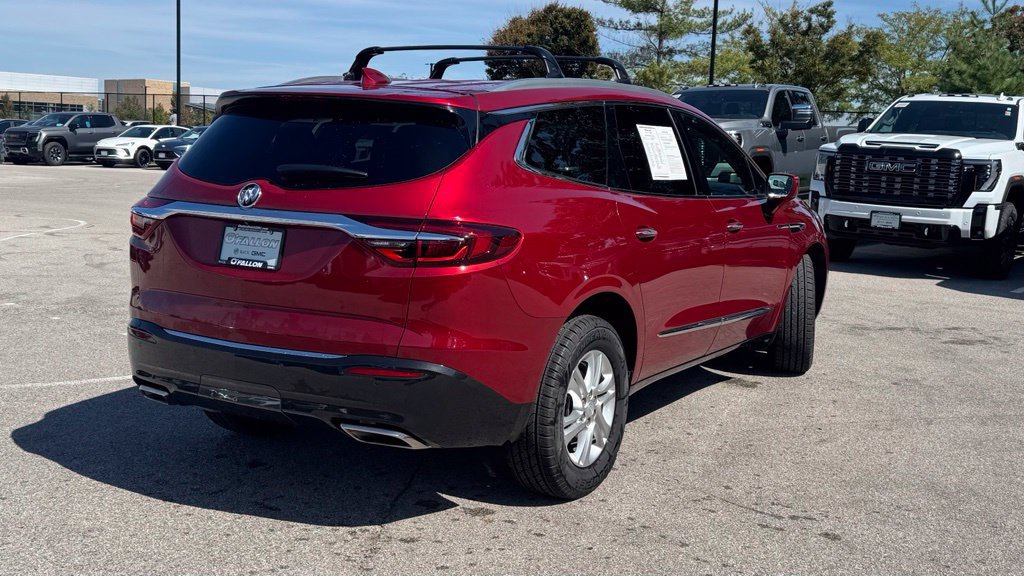 Used 2019 Buick Enclave Essence FWD image 2