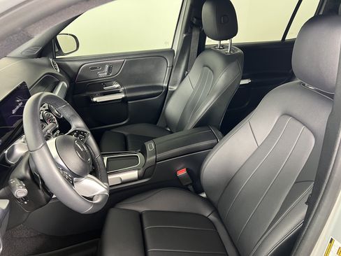 Certified 2024 Mercedes-Benz GLB 250 4MATIC image 16