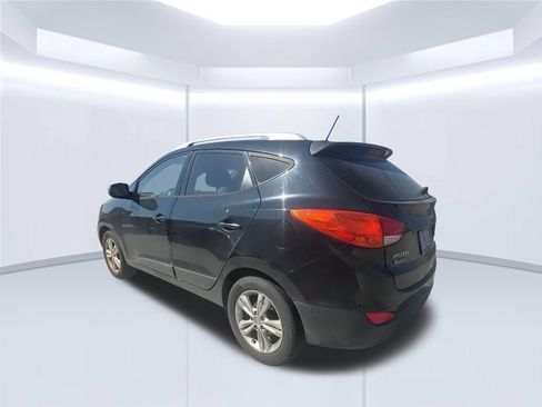 Used 2013 Hyundai Tucson GLS AWD/4WD image 3