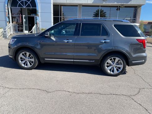 Used 2018 Ford Explorer Limited FWD image 9