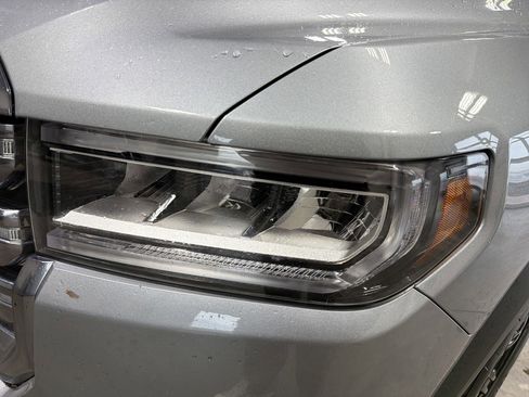 Used 2023 GMC Acadia AT4 w/ Preferred Package image 16