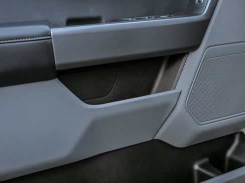 Used 2025 Ford F250 XLT image 12